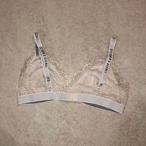 🔴SOLD🔴Victoria’s Secret Adjustable Bralette - Picture 2 of 9